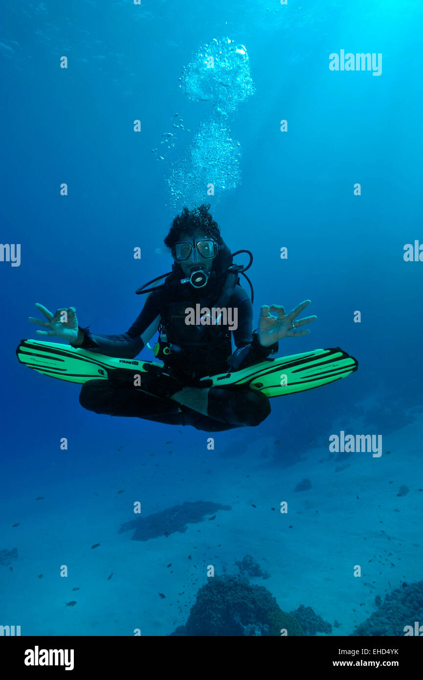Neutral buoyancy Stock Photo Alamy