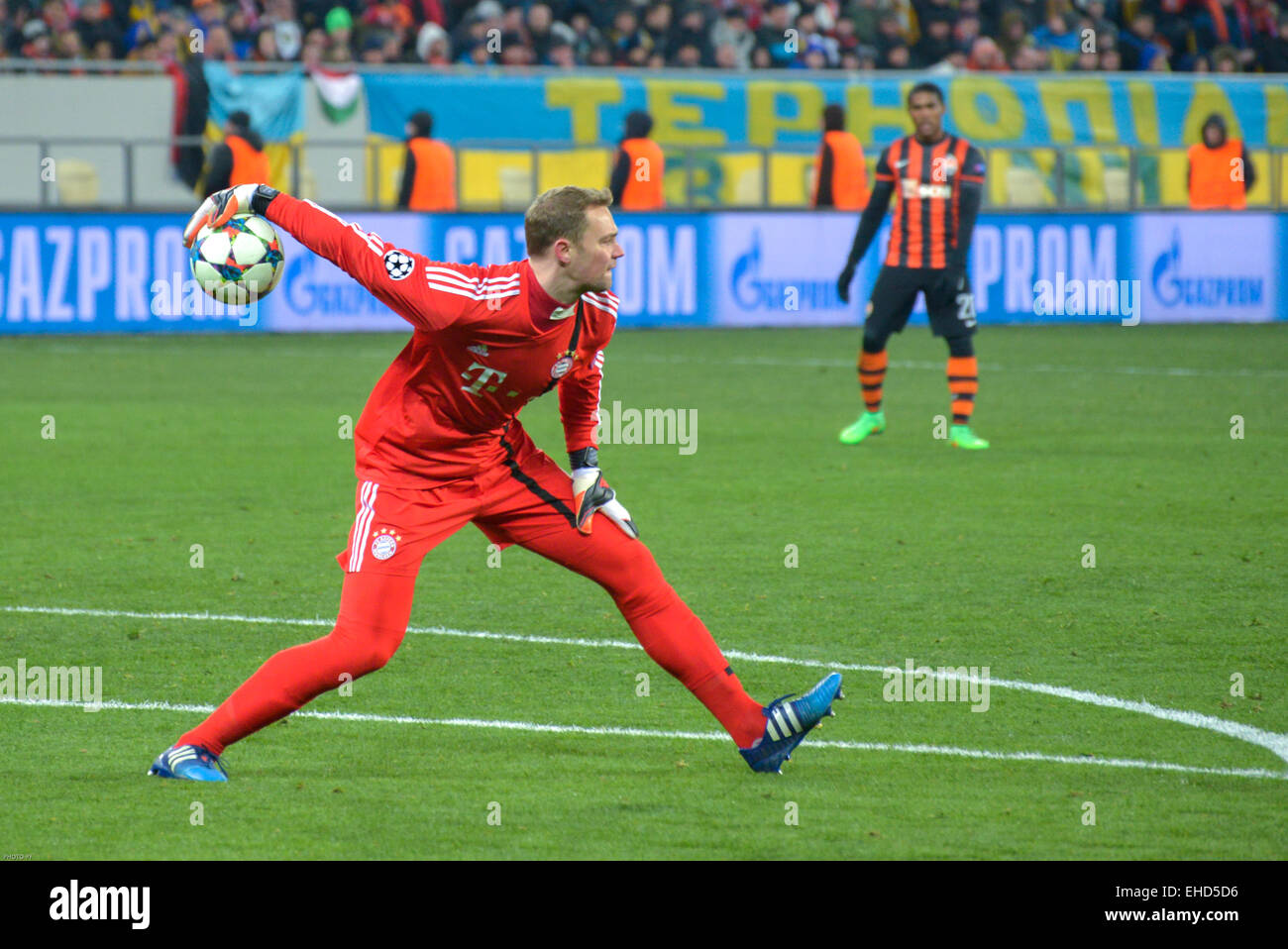 Manuel Neuer during the match between FC Shakhtar Donetsk vs FC Bayern München. UEFA Champions League. Stock Photo