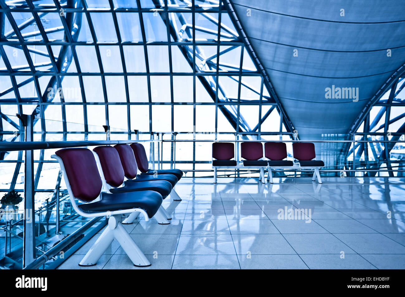 Bangkok airport waiting room hi-res stock photography and images - Alamy