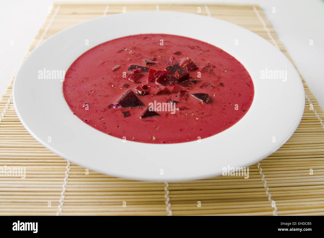 Rote Beete Suppe - Beetroot Soup Stock Photo - Alamy