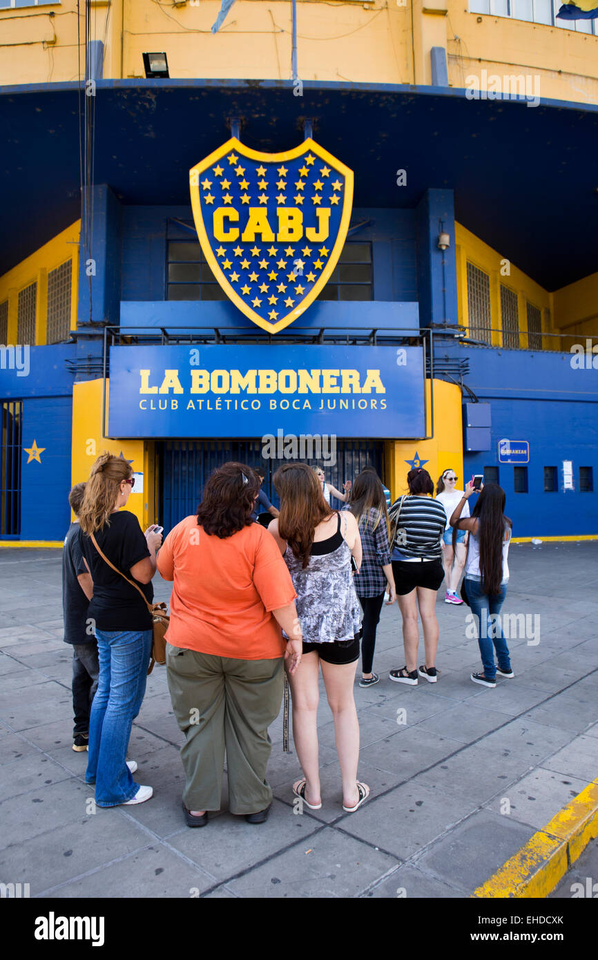 Argentina, Buenos Aires, La Boca, fans outside La Bombonera, Boca Juniors football stadium Stock Photo