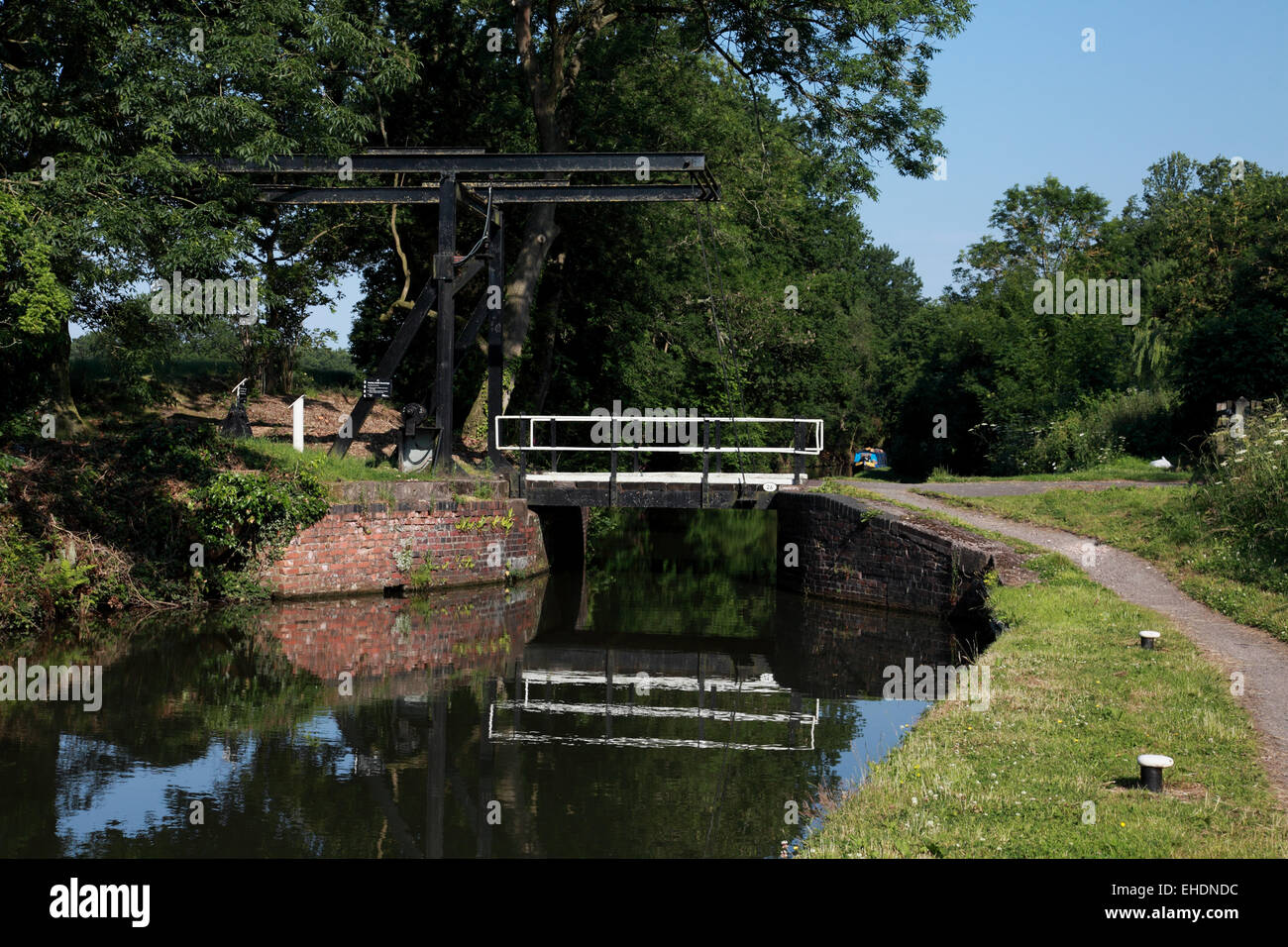 The draw bridge / lift bridge at Hockley Heath on the Stratford on Avon Canal Stock Photo