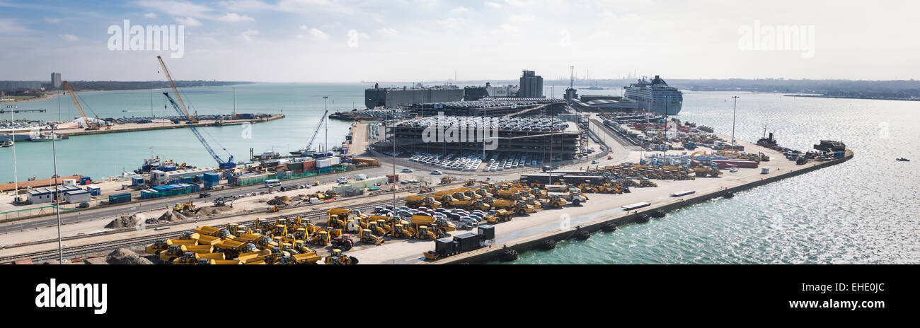 Southampton's Eastern Docks looking south. Picture shows cars and JCB's awaiting export. Picture date: Saturday March 7, 2015. P Stock Photo