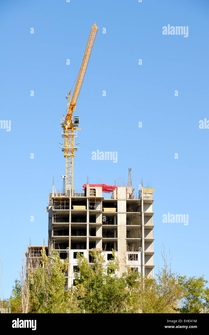 Construction of office building Stock Photo - Alamy