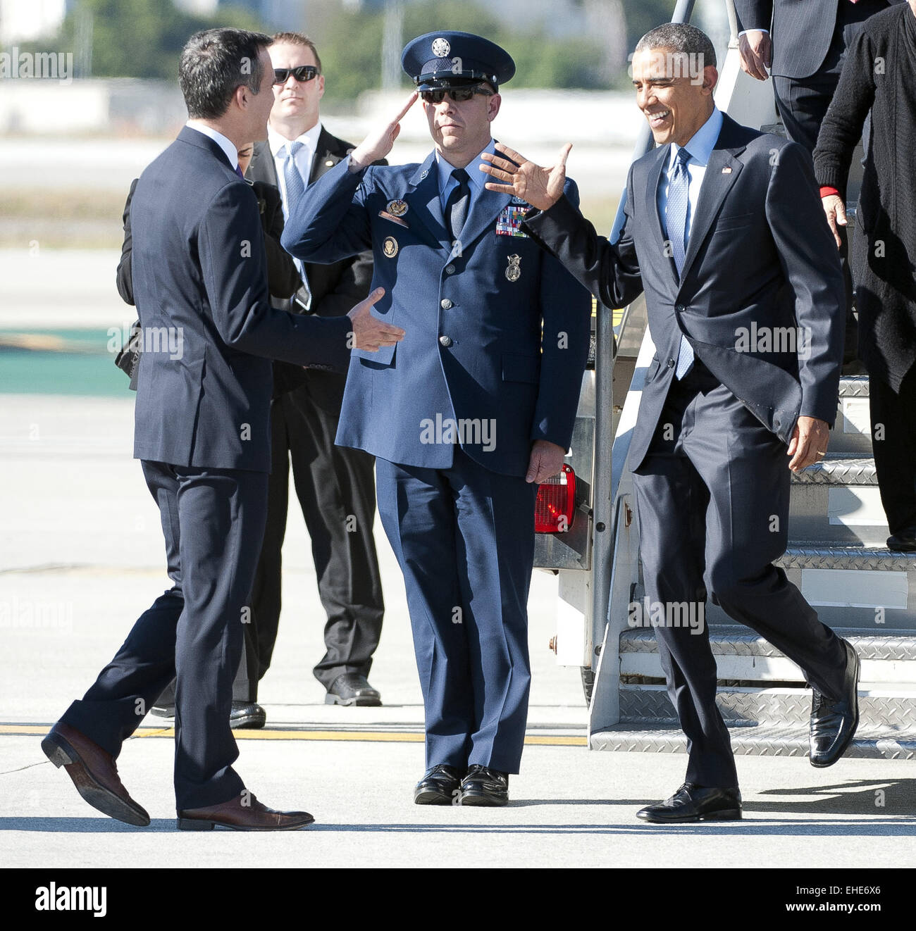 Los Angeles, California, USA. 12th Mar, 2015. President Barack Obama, accompanied by US Senator Barbara Boxer and US Congressman Ted Leiu, arrived aboard Air Force One just after 4 p.m. on Thursday afternoon. Obama descended the stairs and was greeted by Los Angeles Mayor Eric Garcetti with a handshake and a hug. After saying good bye to Boxer and Leiu, Garcetti walked with Obama to board Marine One en route to Burbank Airport where the president would continue on for a planned appearance on the Jimmy Kimmel Live! show in Hollywood. Credit:  David Bro/ZUMA Wire/Alamy Live News Stock Photo