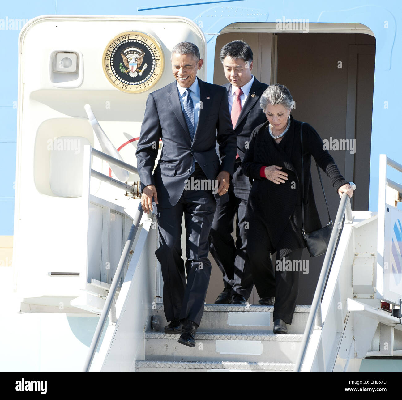 Los Angeles, California, USA. 12th Mar, 2015. President Barack Obama, accompanied by US Senator Barbara Boxer and US Congressman Ted Leiu, arrived aboard Air Force One just after 4 p.m. on Thursday afternoon. Obama descended the stairs and was greeted by Los Angeles Mayor Eric Garcetti with a handshake and a hug. After saying good bye to Boxer and Leiu, Garcetti walked with Obama to board Marine One en route to Burbank Airport where the president would continue on for a planned appearance on the Jimmy Kimmel Live! show in Hollywood. Credit:  David Bro/ZUMA Wire/Alamy Live News Stock Photo