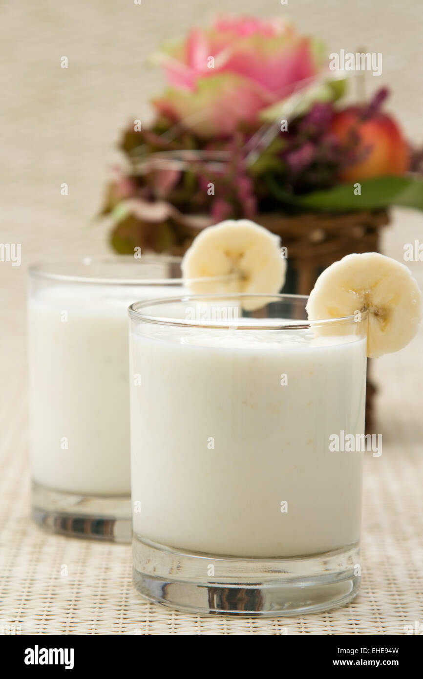 Bananen Lassi - Banana Lassi Stock Photo - Alamy