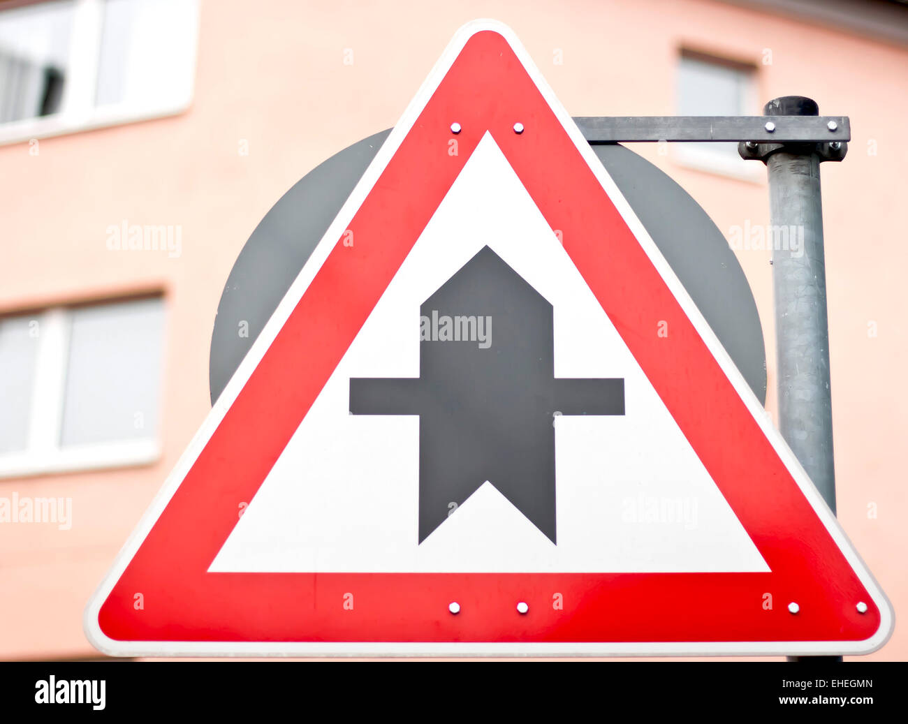 Vorfahrtsschild High Resolution Stock Photography And Images Alamy