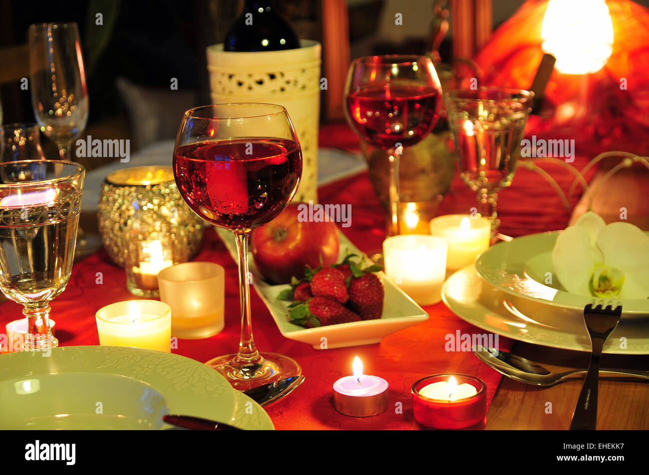romantic candle light dinner Stock Photo Alamy