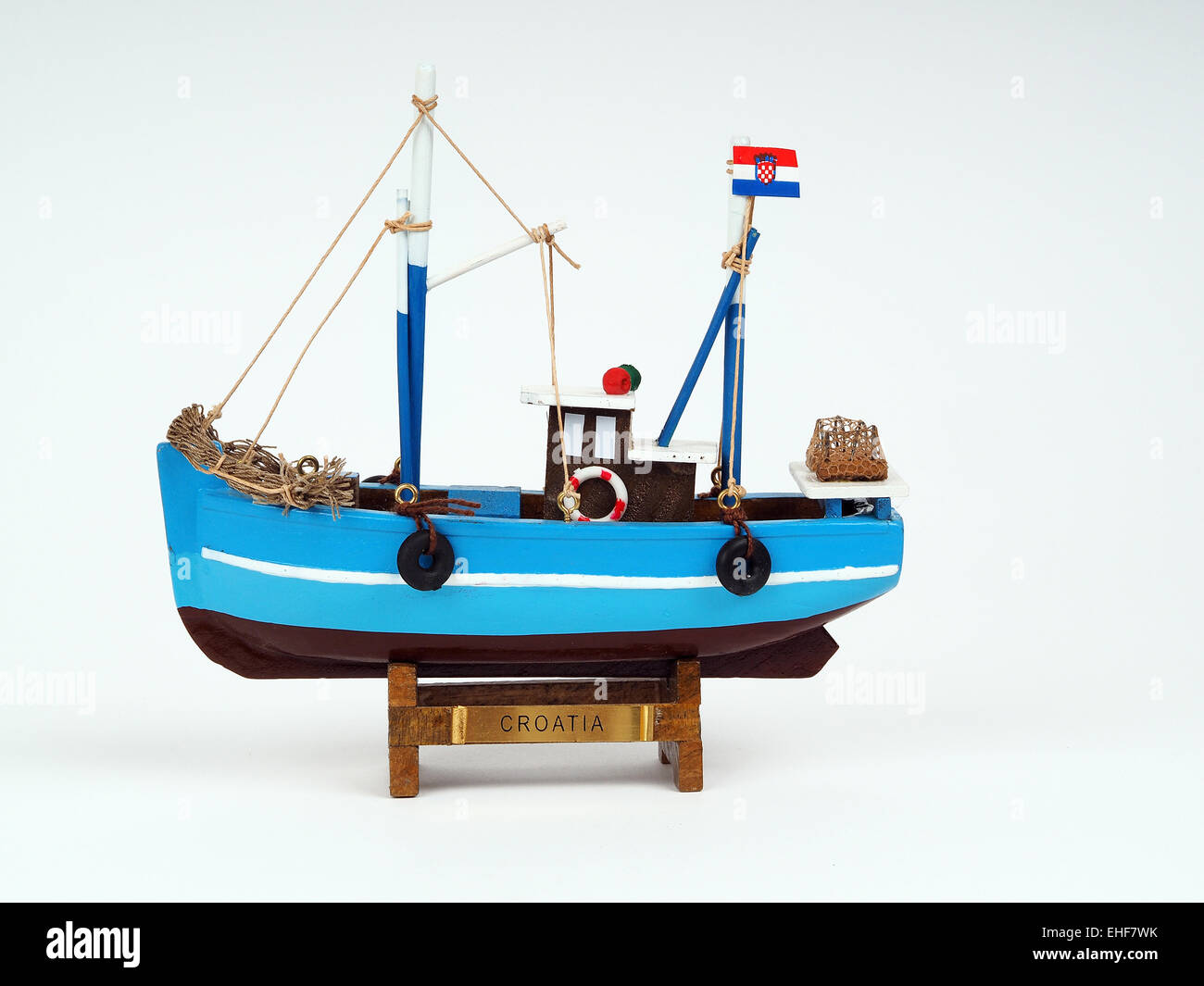Small Wooden Fishing Boat Model 