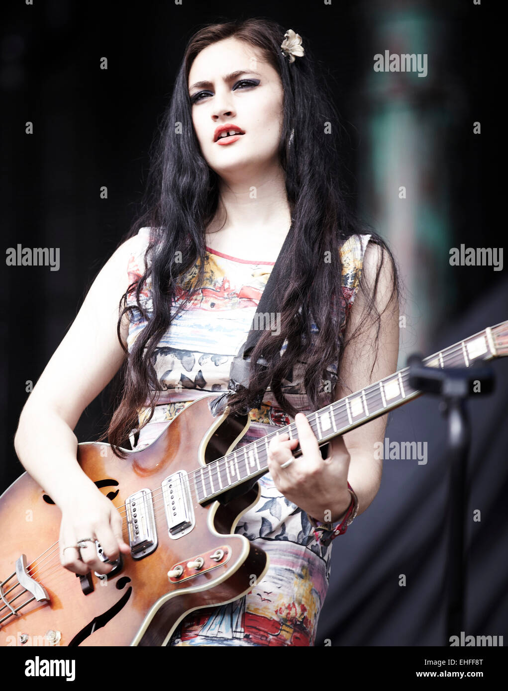 Kitty daisy lewis live bestival hi-res stock photography and images - Alamy