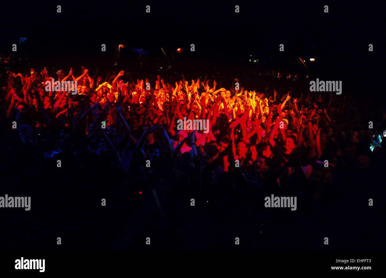 Crowd scene in a nightclub 2003. Stock Photo