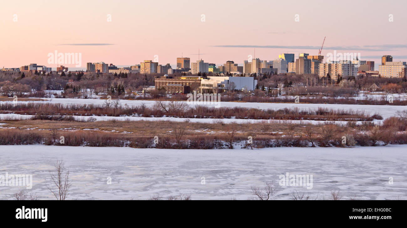 Regina skyline hi-res stock photography and images - Alamy