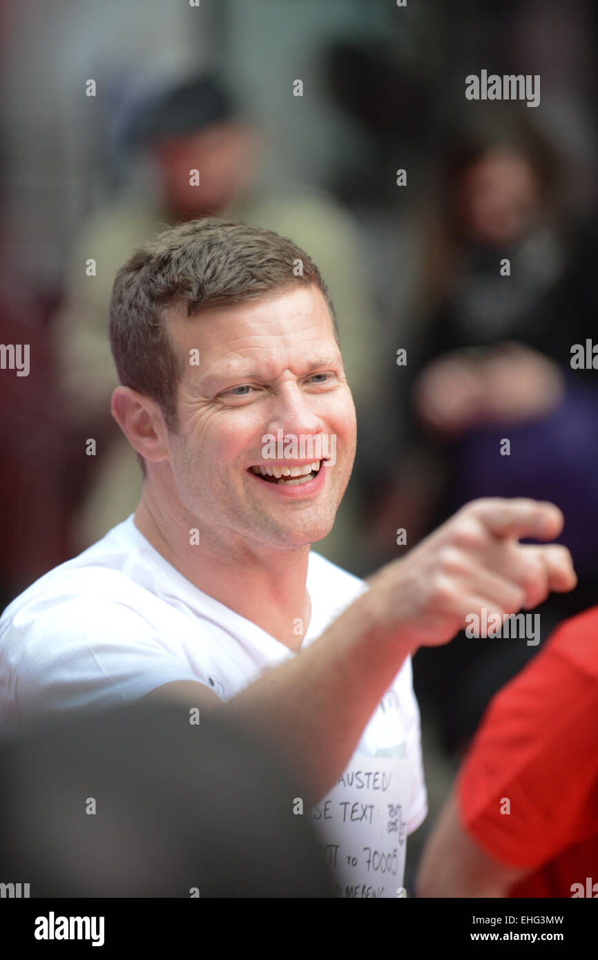 BBC Television Centre, London, UK. 13th March, 2015. Dermot O'Leary is holding a 'Day of Dance', attempting to dance for 24hrs for Red Nose Day. Credit:  Matthew Chattle/Alamy Live News Stock Photo