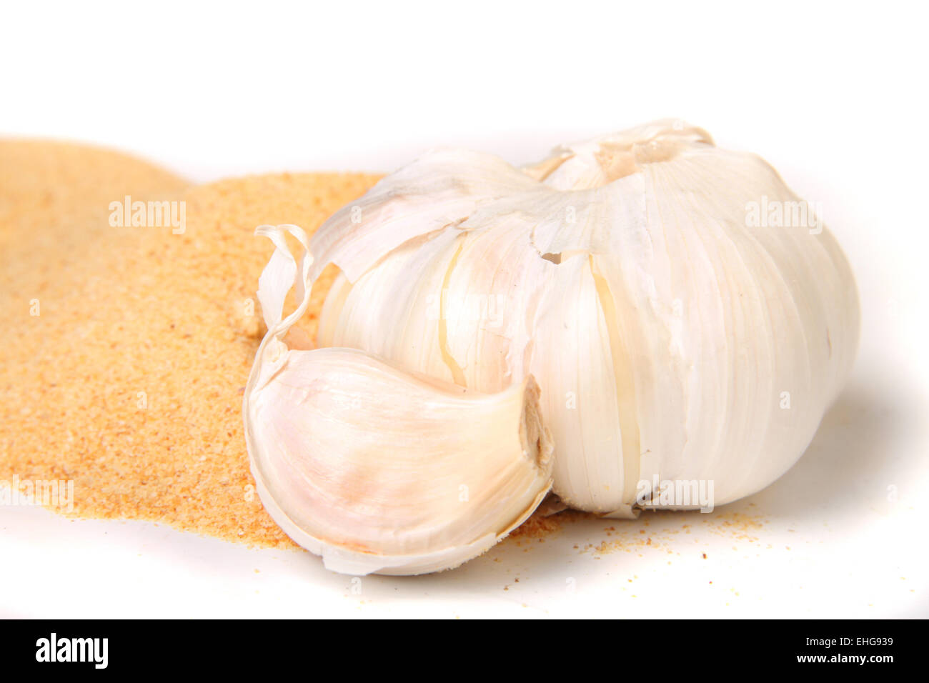 Full Garlic clove bulb and it's powder, a good antibiotic used in