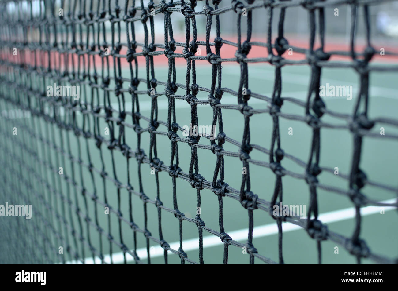 Tennis ball passing the net hires stock photography and images Alamy