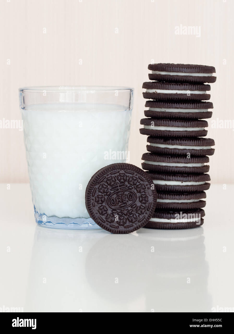 Stack oreo cookies glass milk hires stock photography and images Alamy