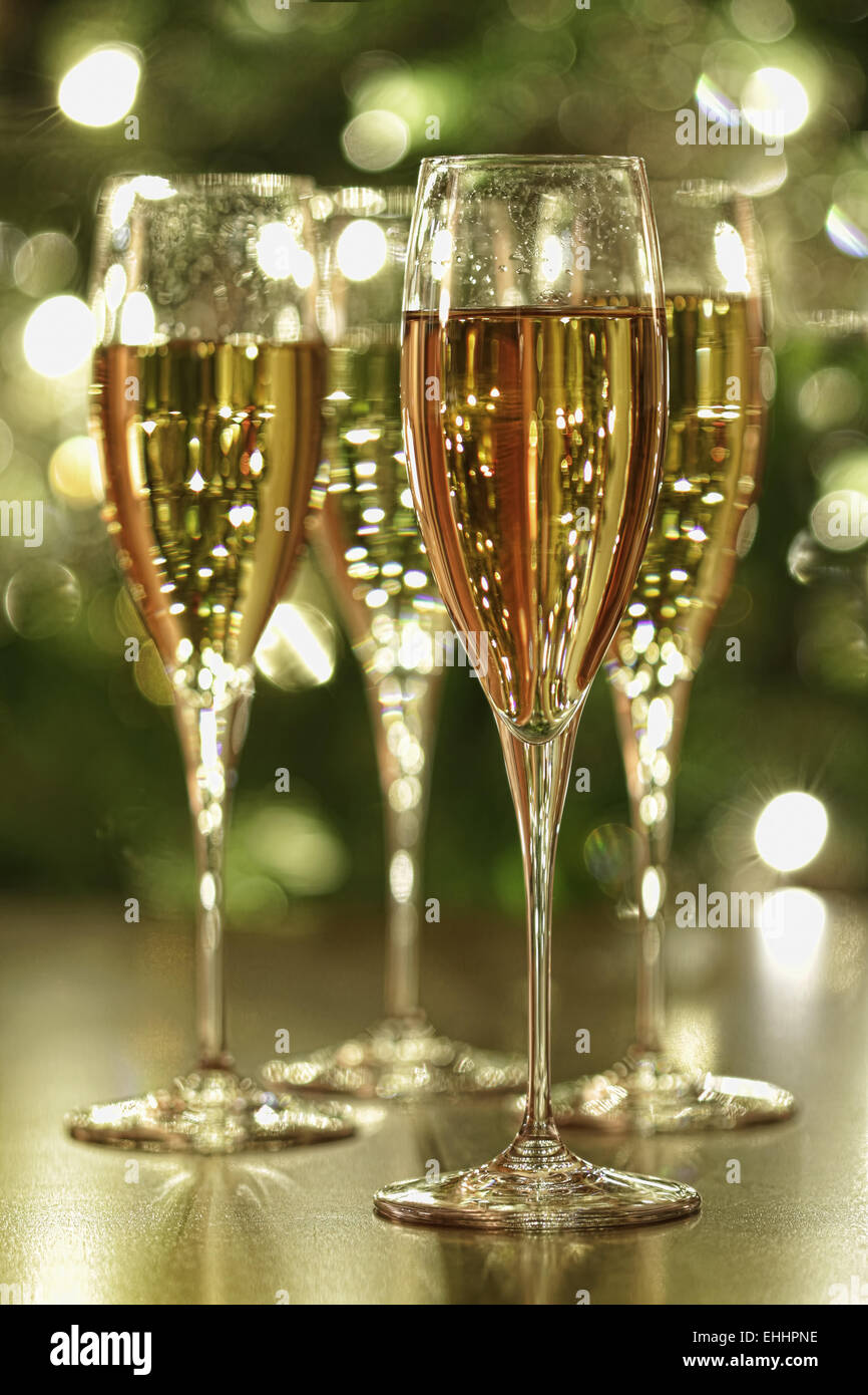 Glasses of champagne sparkle Stock Photo Alamy