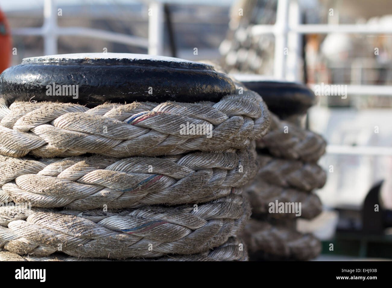 Ropes of navigation hi-res stock photography and images - Alamy