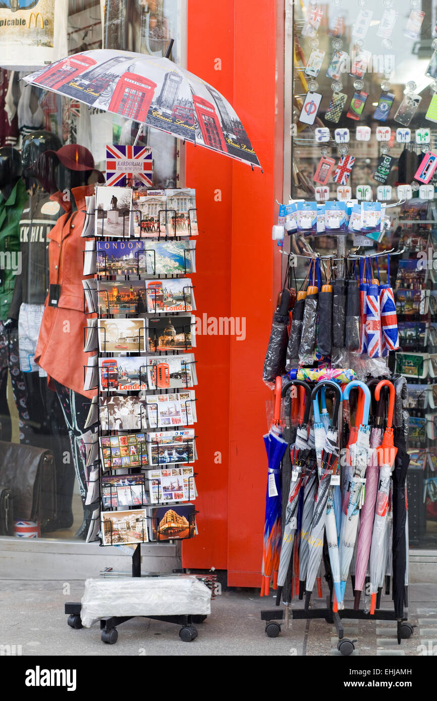 Stand in London selling traditional London Souvenirs Stock Photo Alamy