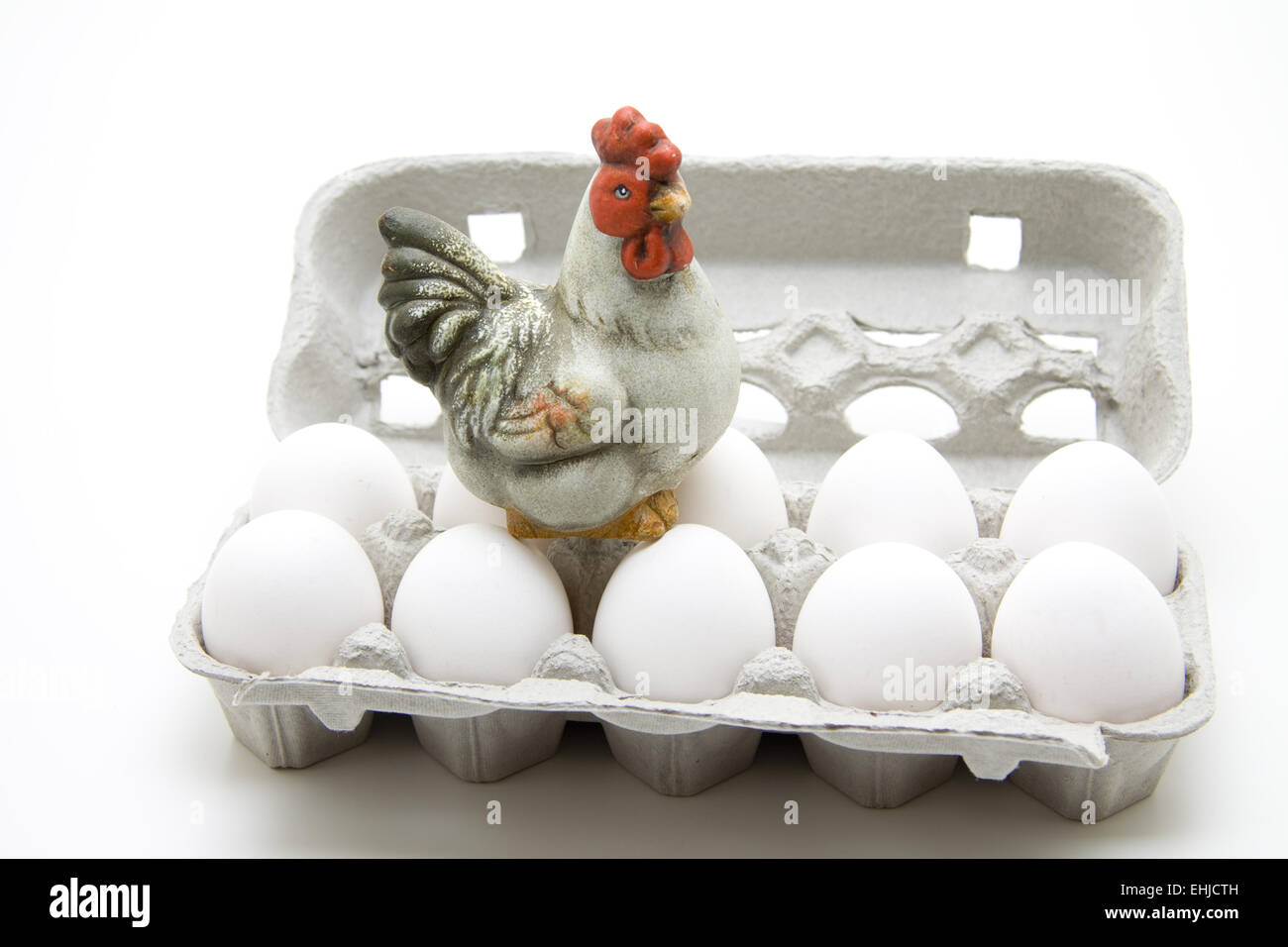White eggs and chicken in the egg carton Stock Photo - Alamy