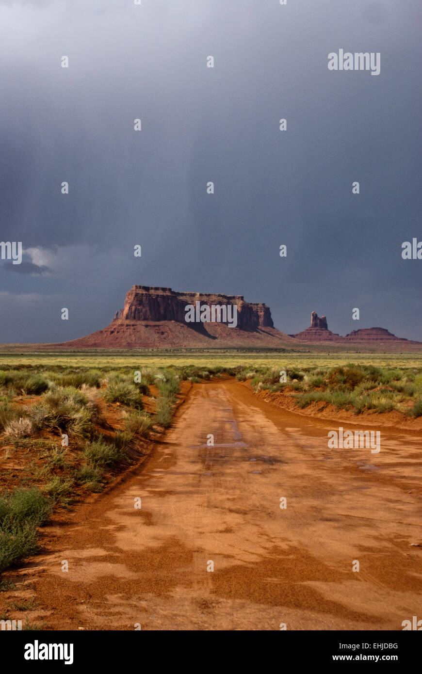 Stormy skies over road hi-res stock photography and images - Alamy