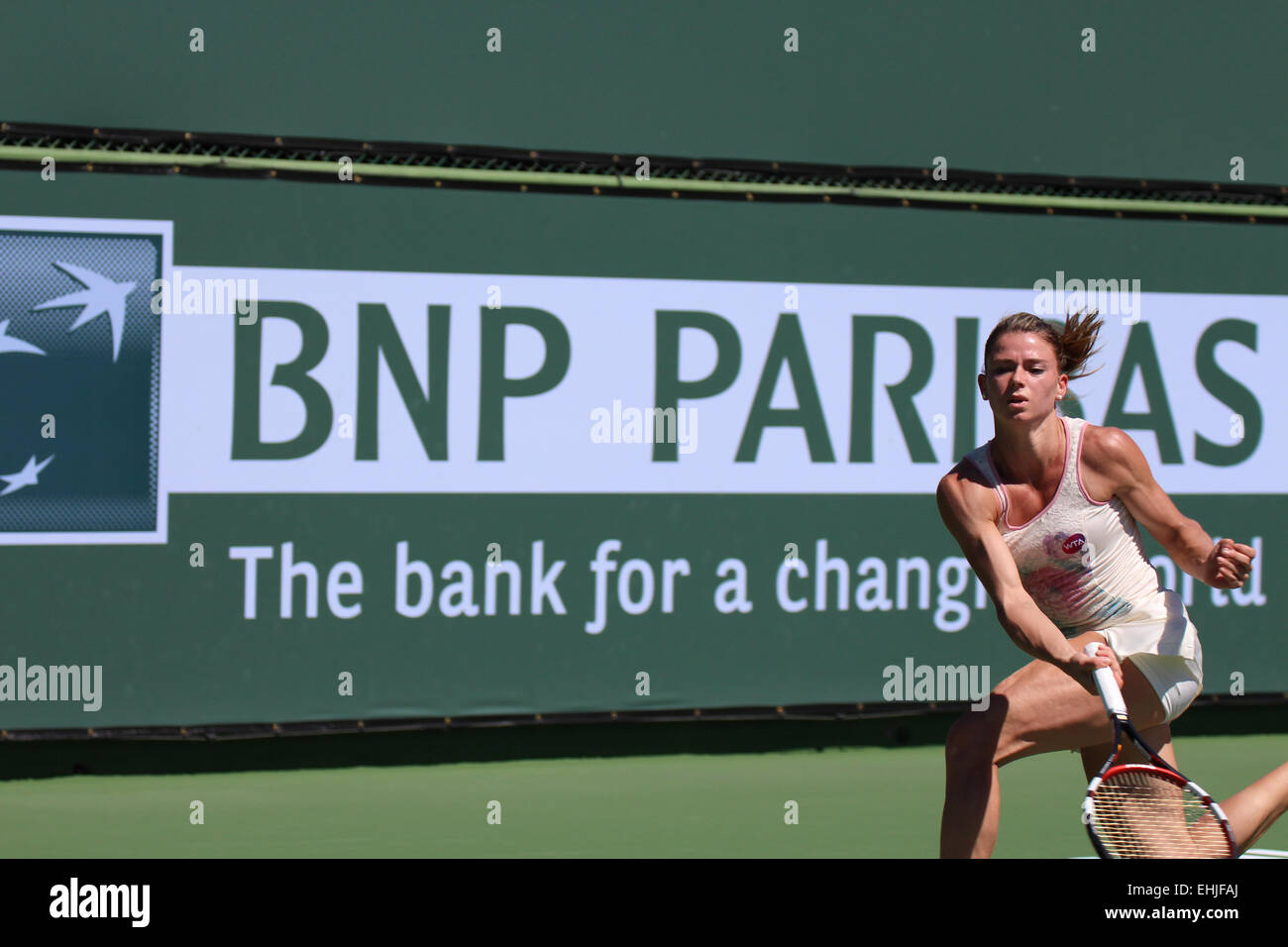 Indian Wells, California 13th March, 2015 British tennis player Heather Watson defeats Italian Camila Giorgi in the Women's Singles 2nd Round at the BNP Paribas Open (score 7-5 7-5). Photo: Camila Giorgi (Italy) Credit: Werner Fotos/Alamy Live News Stock Photo