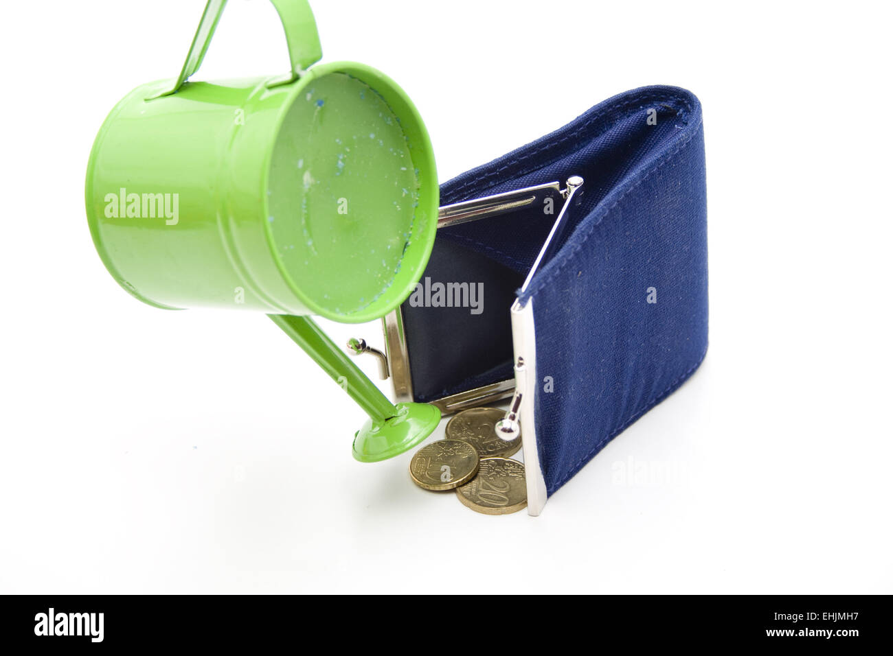 Frogs, snails and watering cans: The quirkiest bags from Kate Spade's new  collection