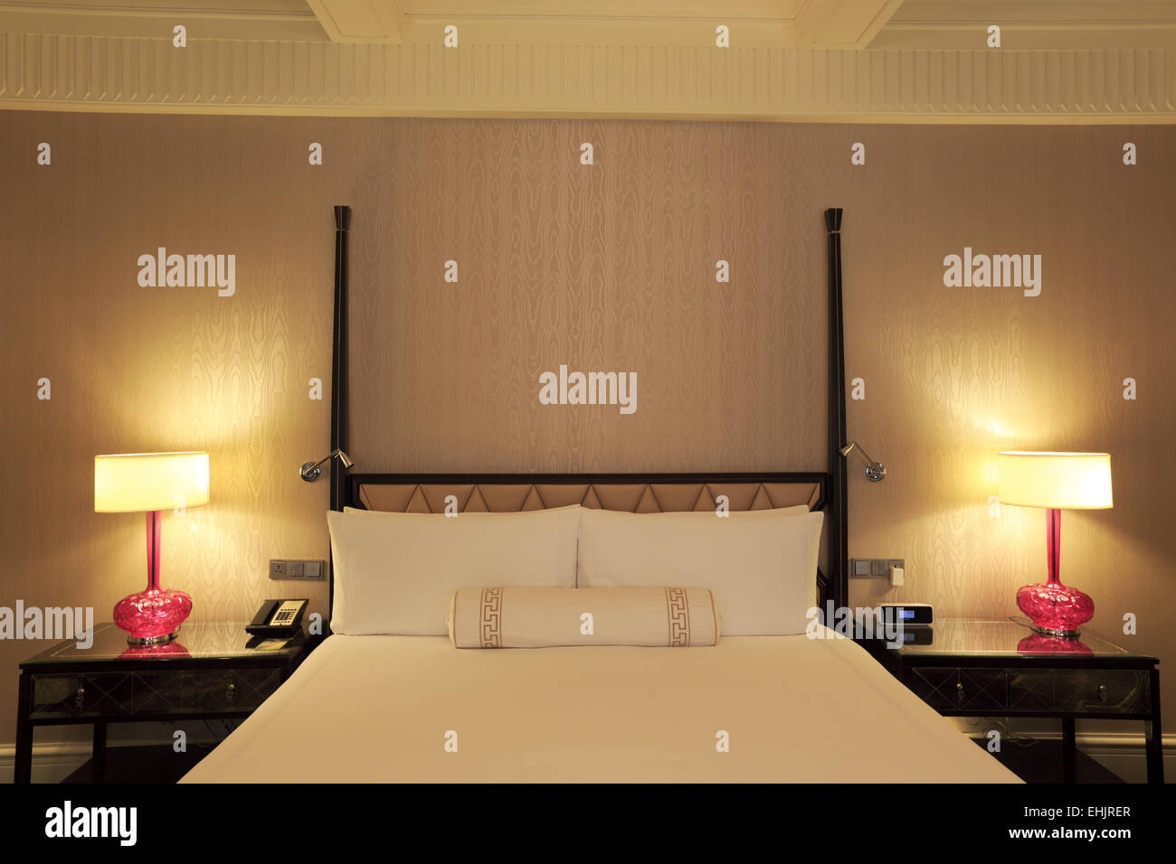 Standard room of Fairmont Peace Hotel, Shanghai, China Stock Photo