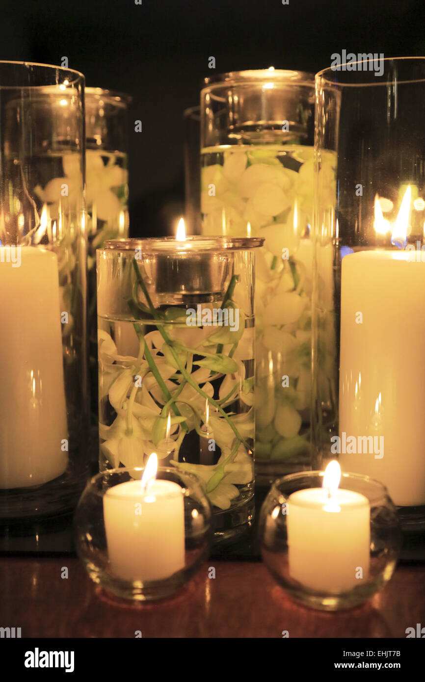 Candle light and flowers in the lobby of Four Seasons Hotel Sydney