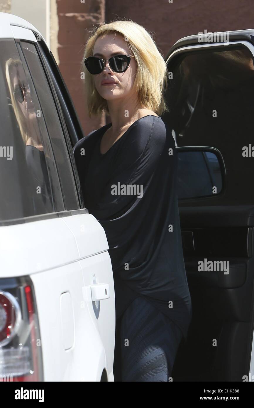 Peta Murgatroyd seen arriving at a dance studio, where she performs a