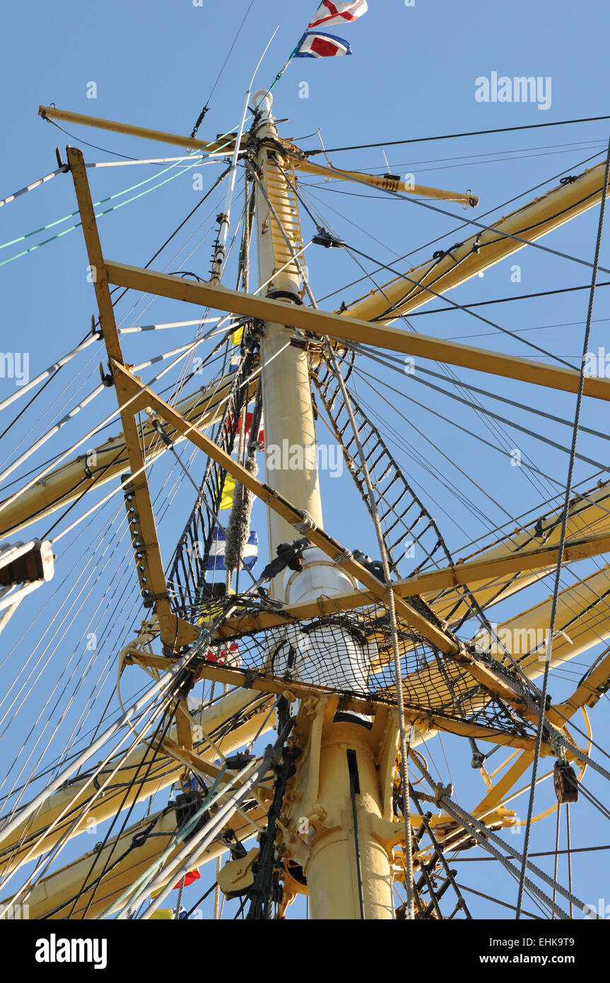 Halyard hires stock photography and images Alamy