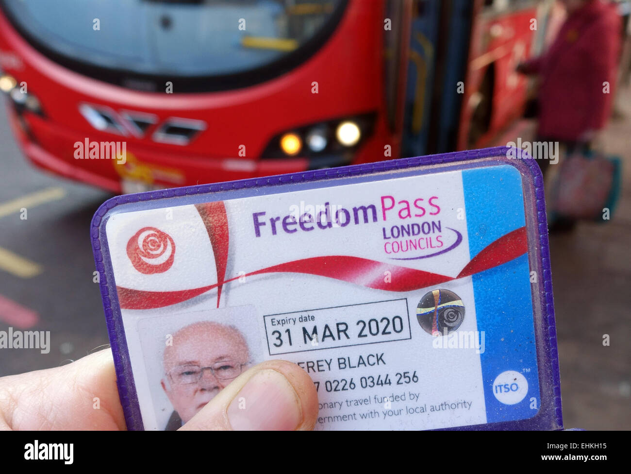 uk travel pass for over 60