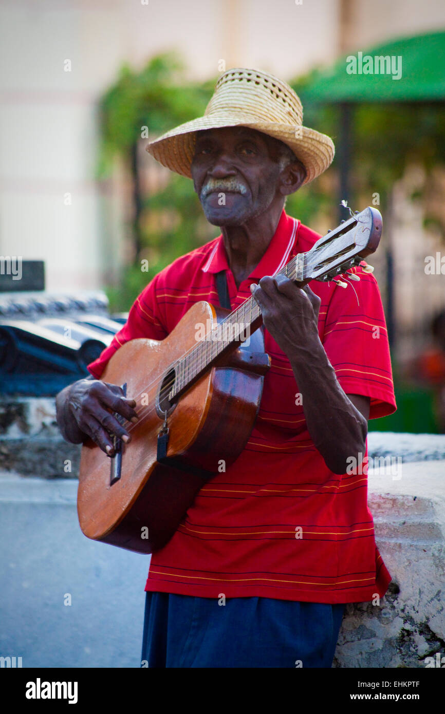 Street musician, Paseo del Prado, Havana, Cuba Stock Photo