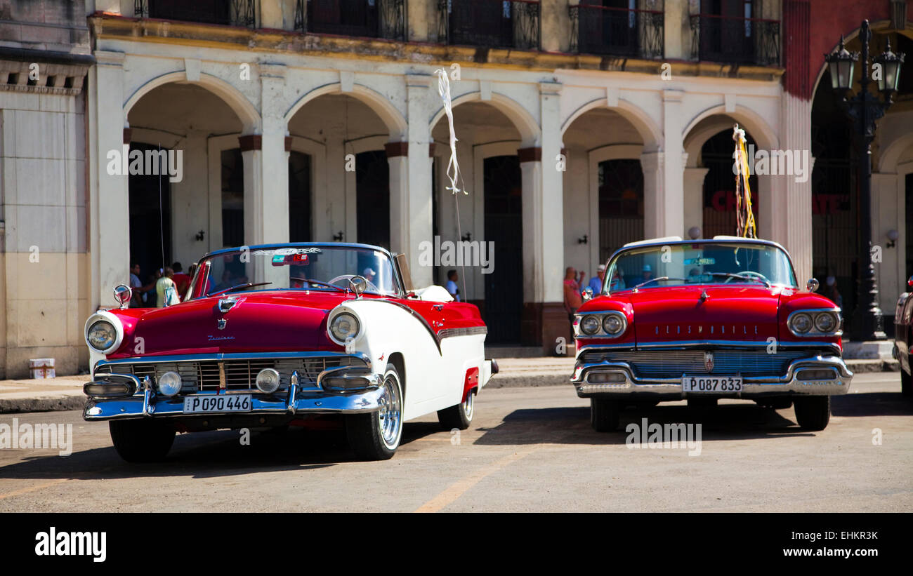 Classic cars on the Paseo de Marti, Havana, Cuba Stock Photo