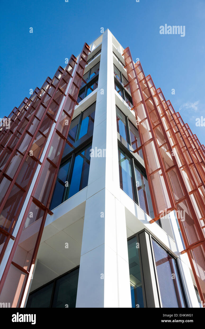 Tall building hi-res stock photography and images - Alamy