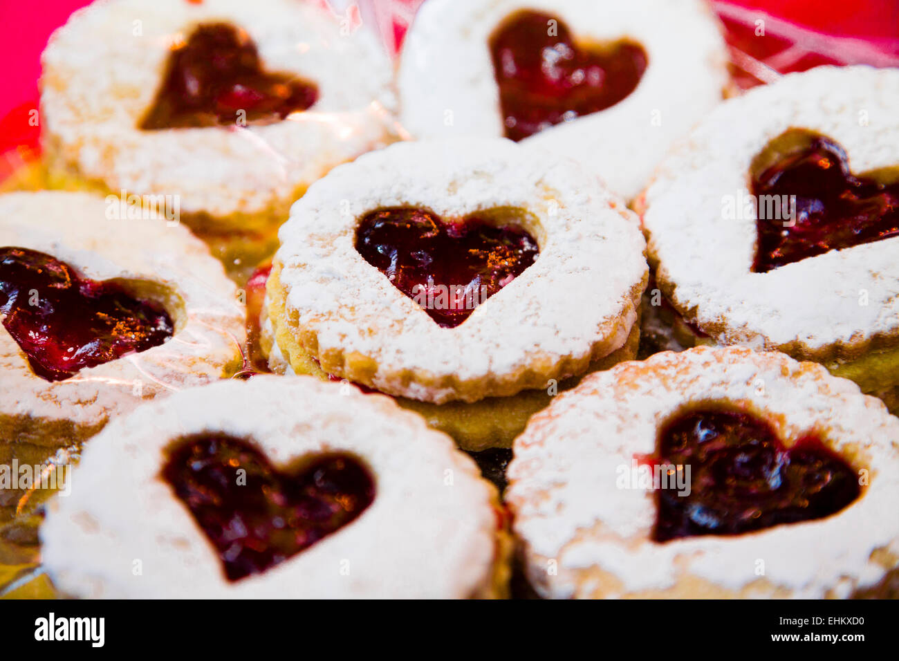 Heart-shaped jammy dodger sandwich biscuits Stock Photo