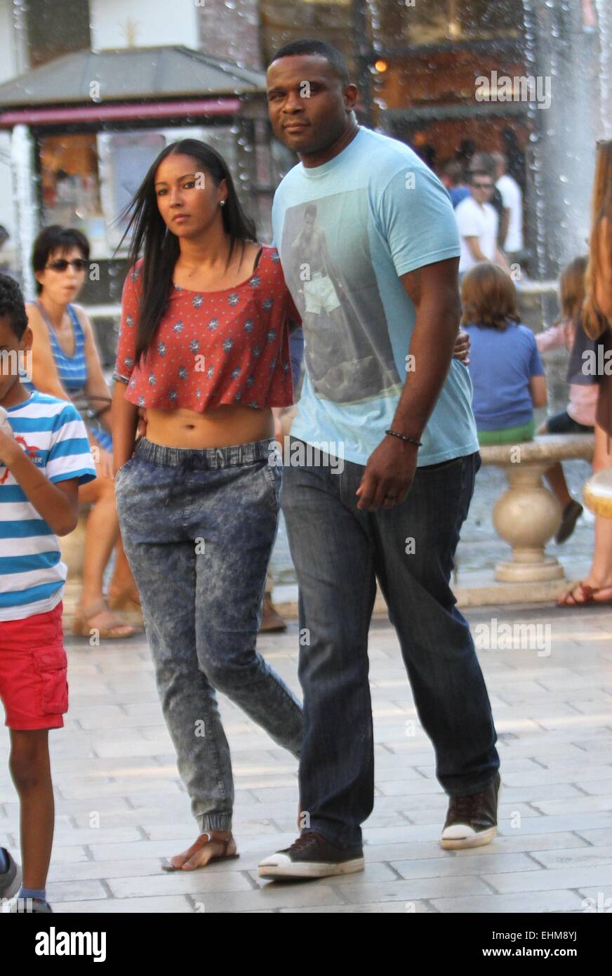 Darius McCrary and fiance Tammy Brawner shopping at The Grove in