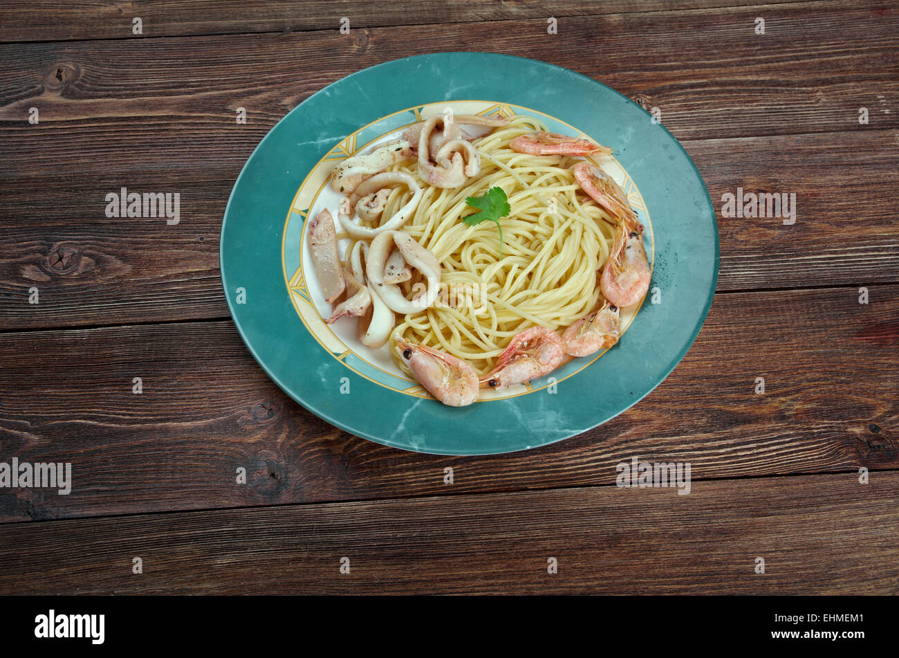 Spaghetti ai frutti di mare - italian pasta spaghetti with  seafood Stock Photo
