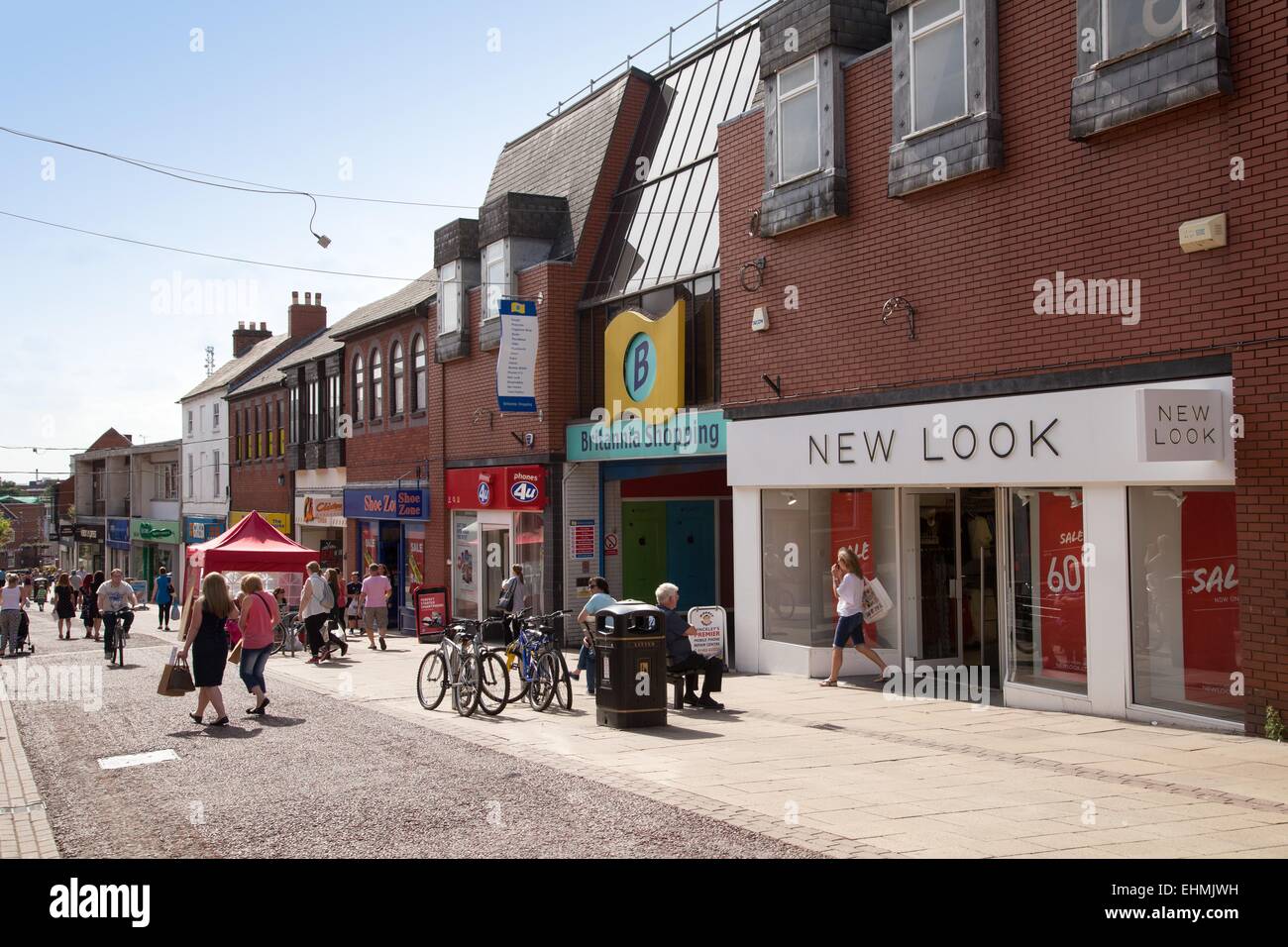 Town centre shops shopping hinckley leicestershire Stock Photo - Alamy