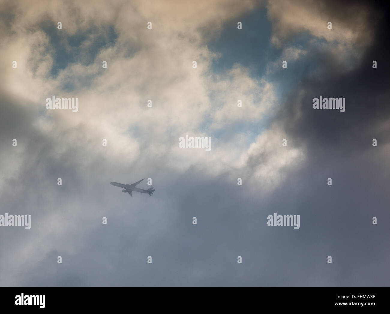 Flying just above clouds hi-res stock photography and images - Alamy