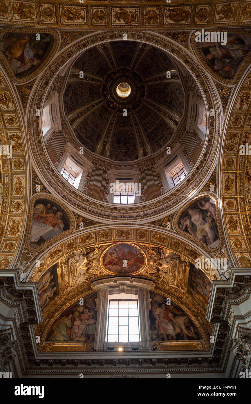 Major papal basilica hi-res stock photography and images - Alamy