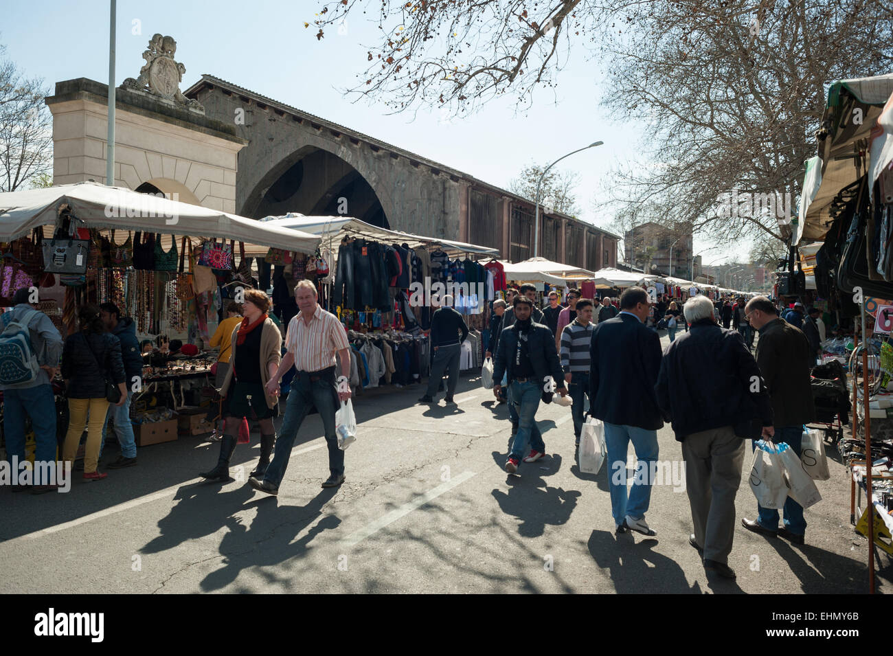 Flea market rome hi-res stock photography and images - Alamy