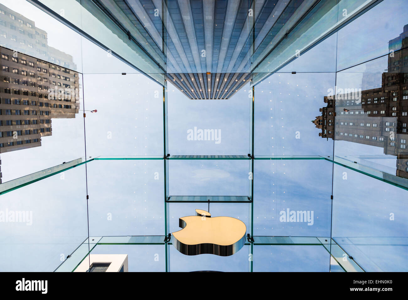 New York city apple store, USA Stock Photo - Alamy