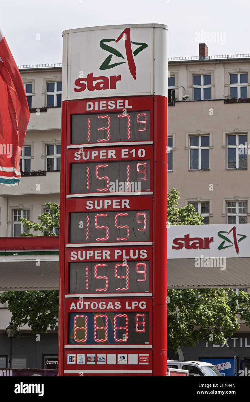 Star tankstelle hi-res stock photography and images - Alamy