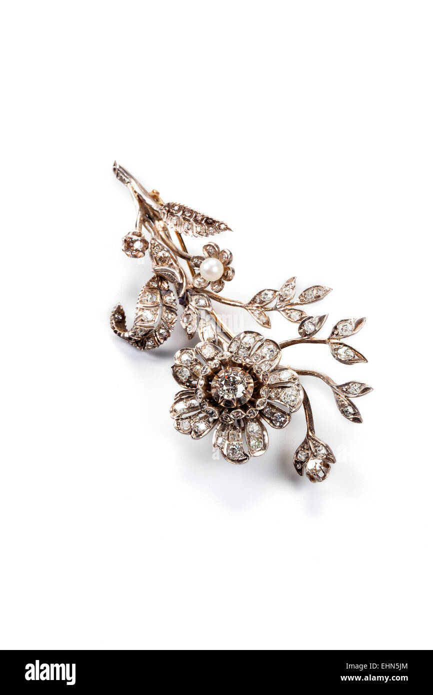 Victorian diamond and pearl flower 