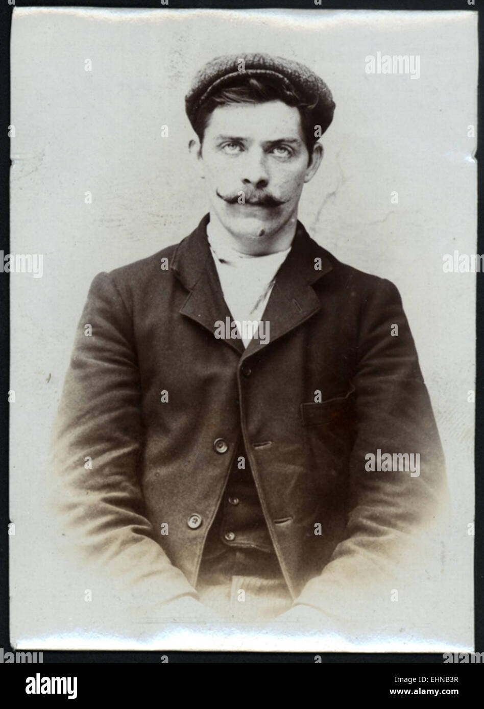 Black and white mugshot photography hi-res stock photography and images ...