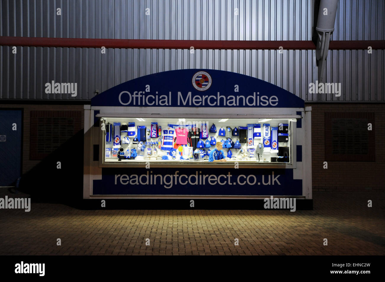 Merchandise stall hi-res stock photography and images - Alamy