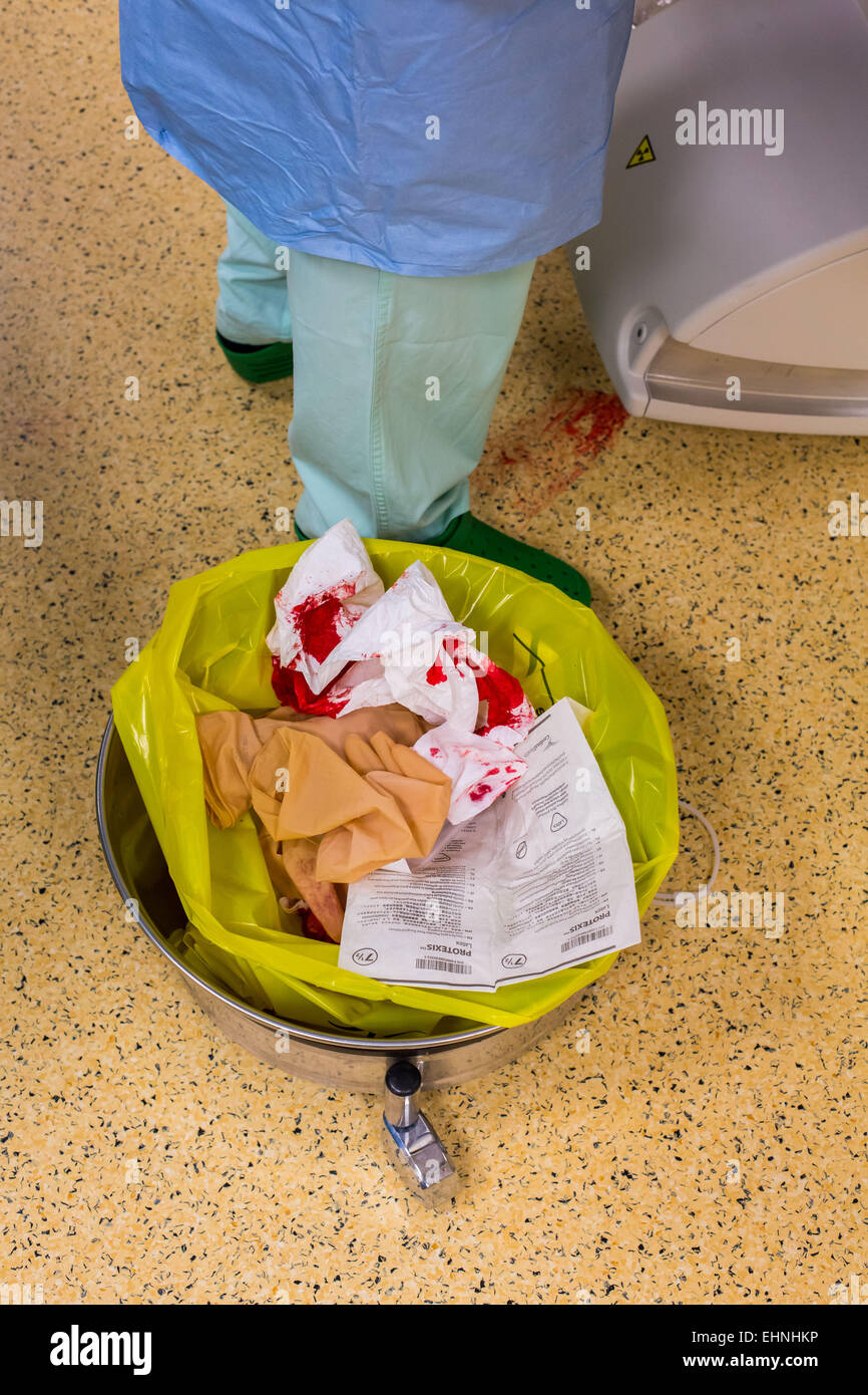 Hospital waste bin hi-res stock photography and images - Alamy