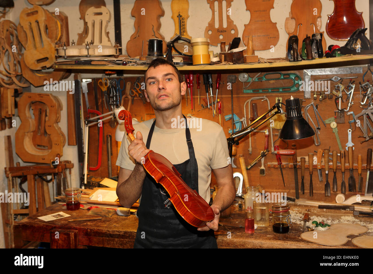 Violin hires stock photography and images Alamy